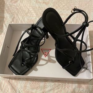 GUESS HEELS